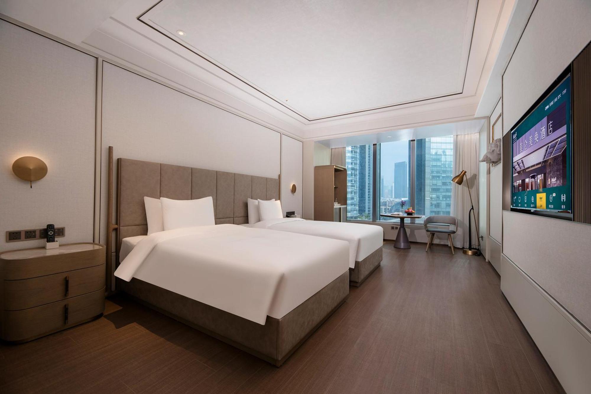 แกรนด์ เมอร์เคียว กวางโจว จูเจียง Hotel ภายนอก รูปภาพ