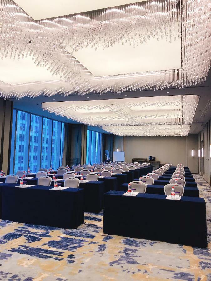 แกรนด์ เมอร์เคียว กวางโจว จูเจียง Hotel ภายนอก รูปภาพ