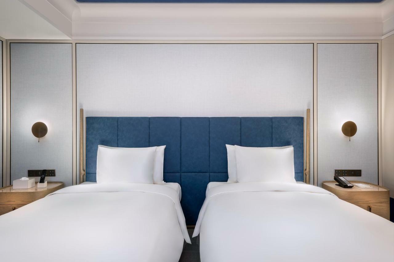 แกรนด์ เมอร์เคียว กวางโจว จูเจียง Hotel ภายนอก รูปภาพ